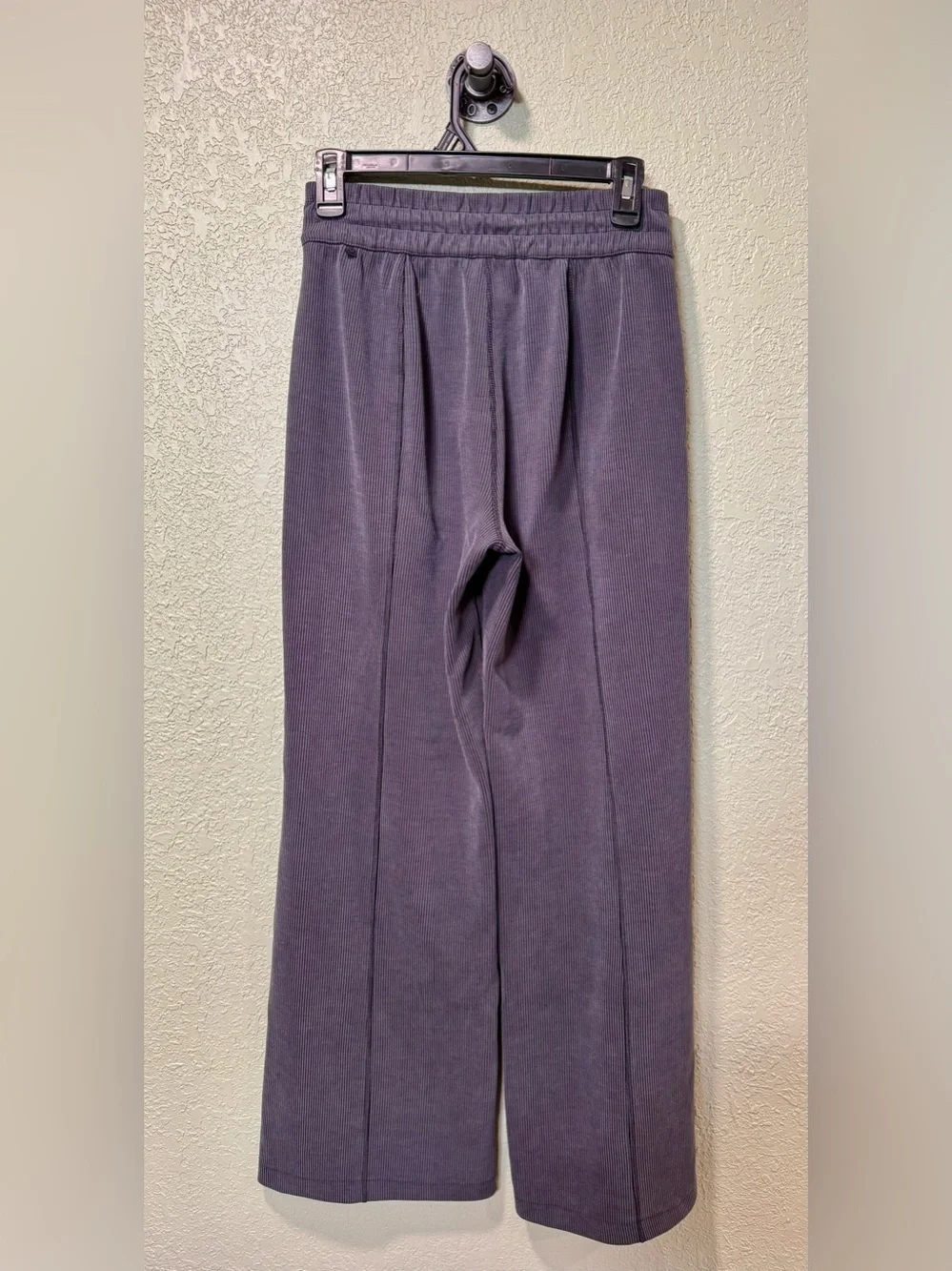 Lululemon Soft Stream Wide Leg Pants size 4